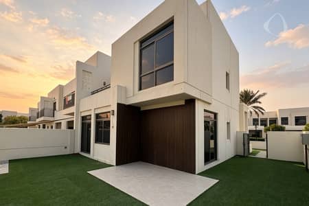 4 Bedroom Townhouse for Rent in Town Square, Dubai - 1. jpg 4 Bedroom Townhouse for Rent in Town Square, Dubai - 1. jpg