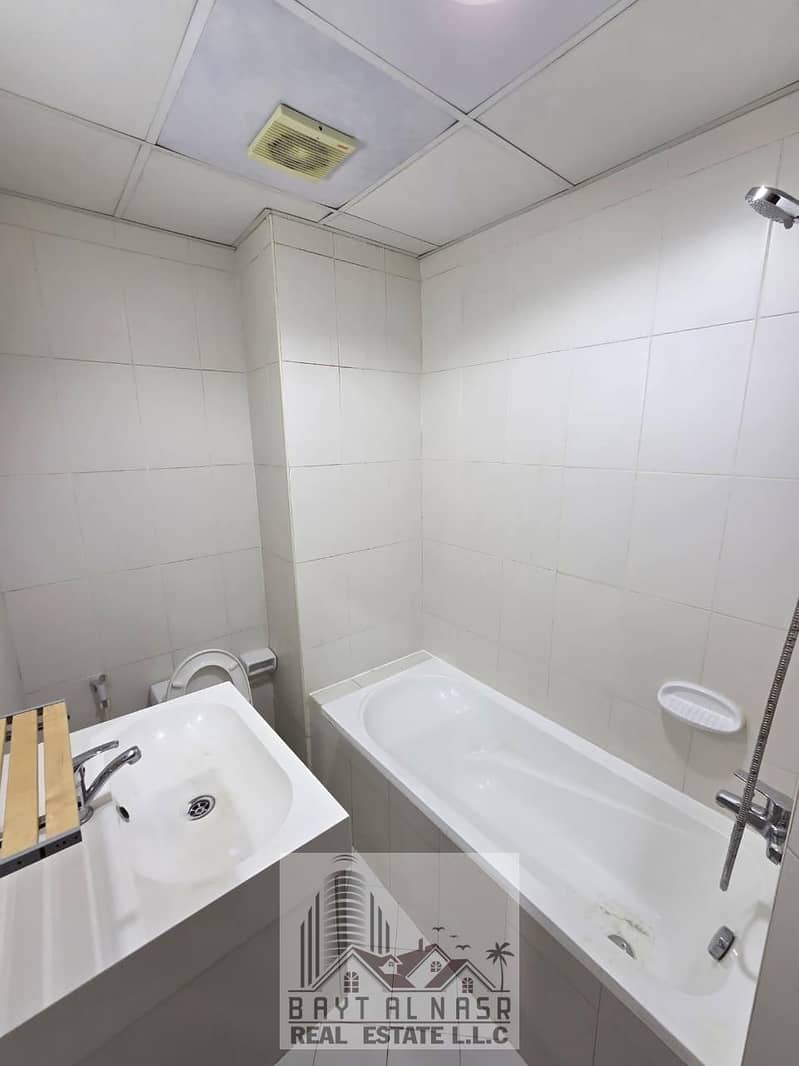 11 WASHROOM1. jpeg