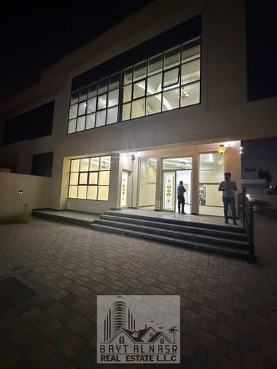 5 habitaciones Villa para en Alquiler en Halwan Suburb, Sharjah - WhatsApp Image 2026-06-15 at 7.24. 53 PM (3). jpeg 5 habitaciones Villa para en Alquiler en Halwan Suburb, Sharjah - WhatsApp Image 2026-06-15 at 7.24. 53 PM (3). jpeg