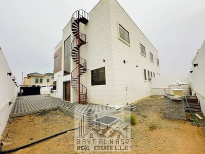 4 Bedroom Villa for Rent in Hoshi, Sharjah - WhatsApp Image 2026-06-04 at 3.38. 20 PM (1). jpeg 4 Bedroom Villa for Rent in Hoshi, Sharjah - WhatsApp Image 2026-06-04 at 3.38. 20 PM (1). jpeg