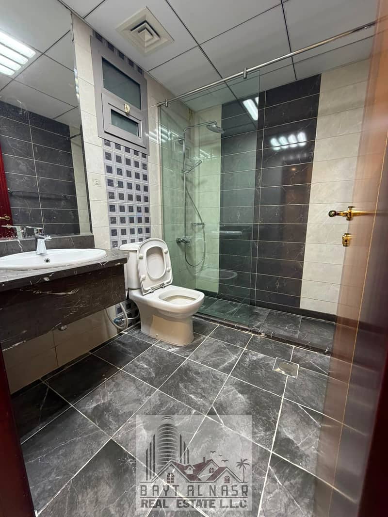 10 master room washroom. jpeg