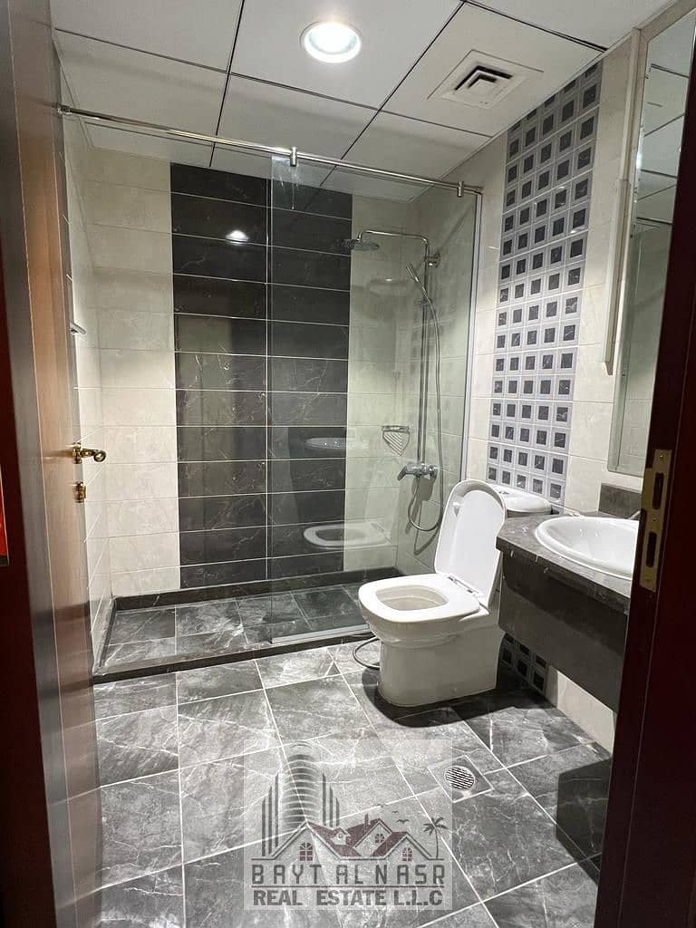 11 2 nd washroom. jpg