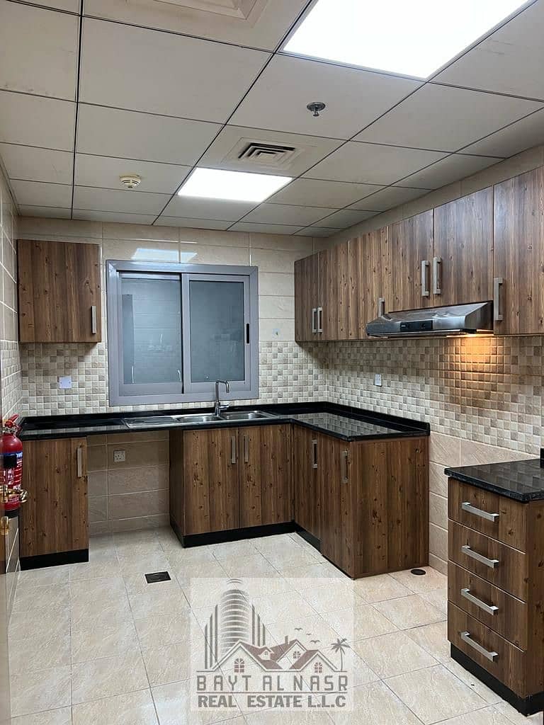 13 kitchen. jpg
