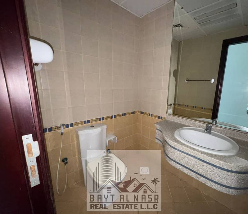 13 guest washroom. jpeg