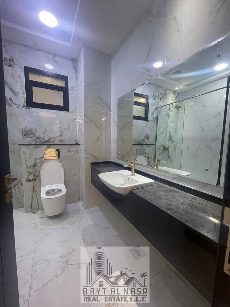 15 3rd washroom. jpeg