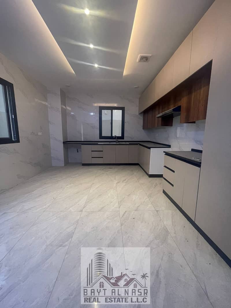 18 kitchen. jpeg