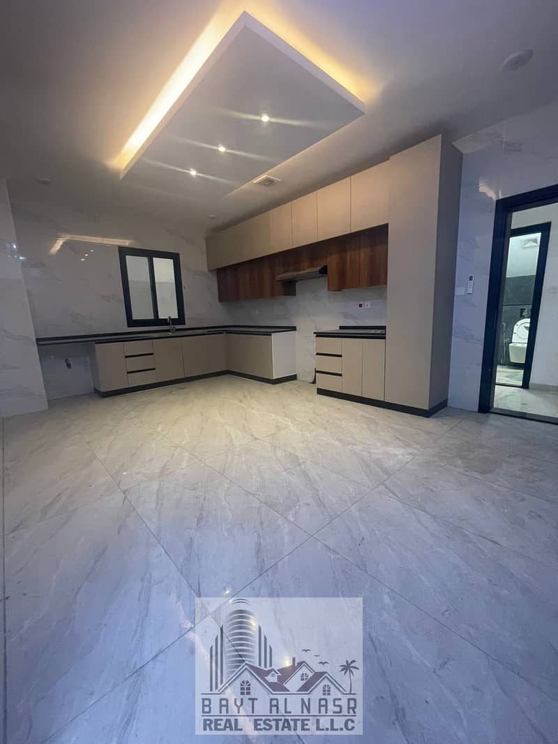 25 kitchen 2. jpeg