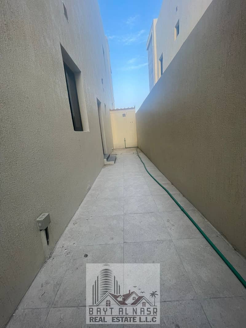 27 other side. jpeg