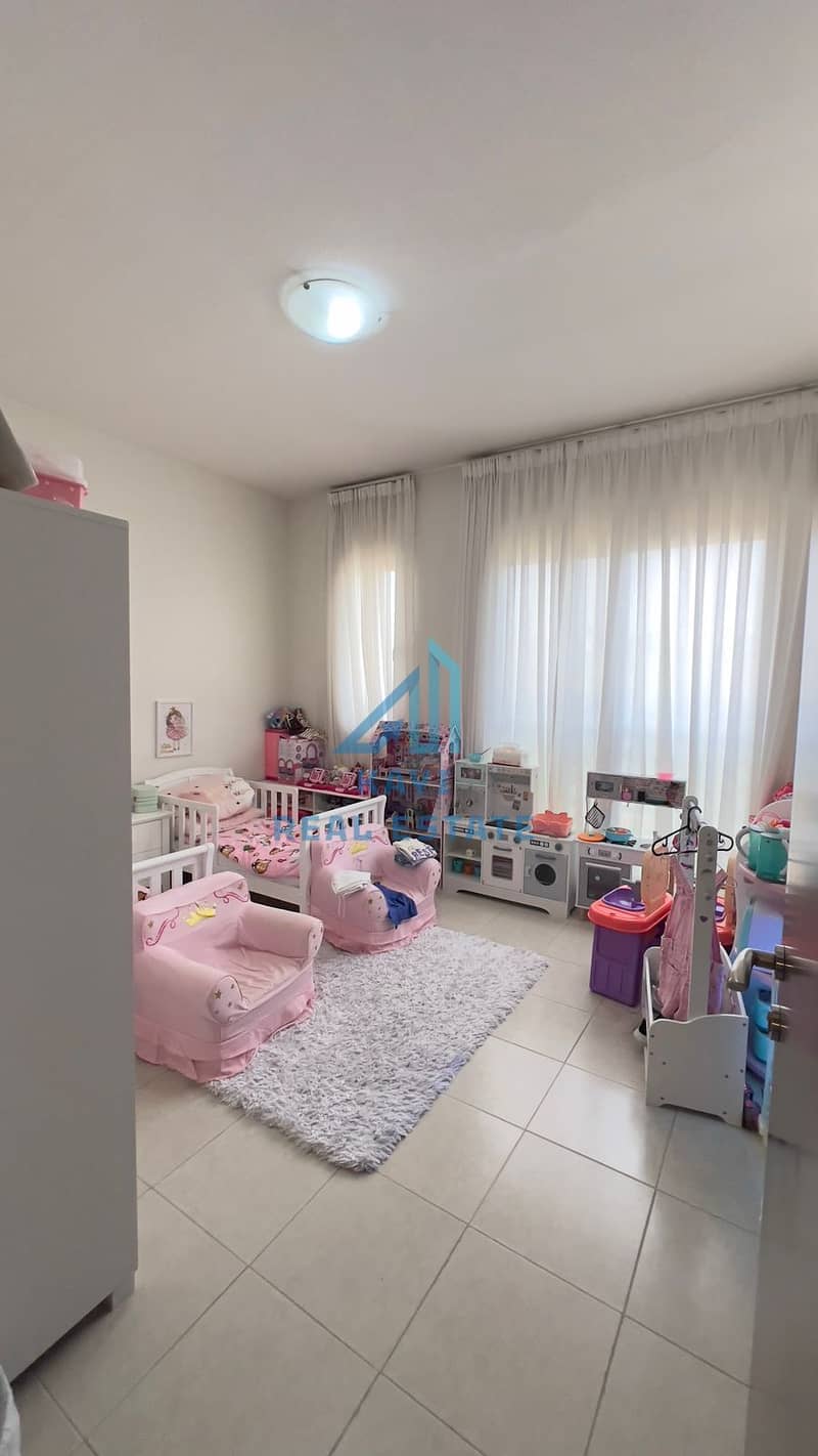 2 1000615408. jpg