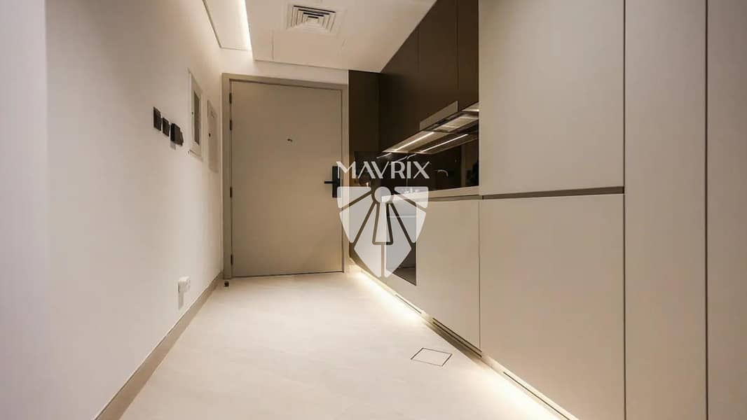 9 Image 9