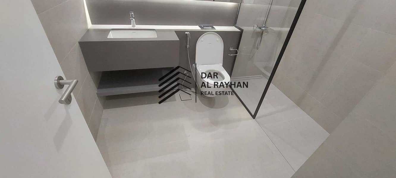 4 1000531858. jpg