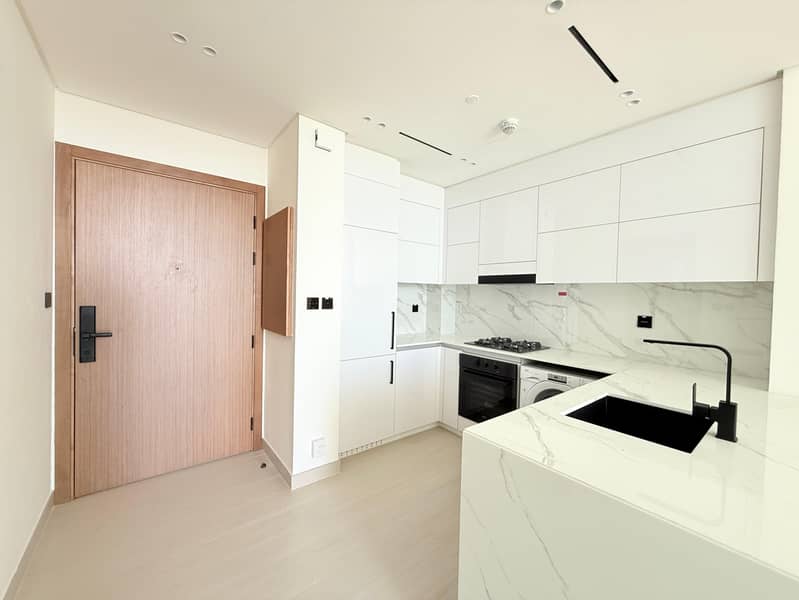 3 Image 3