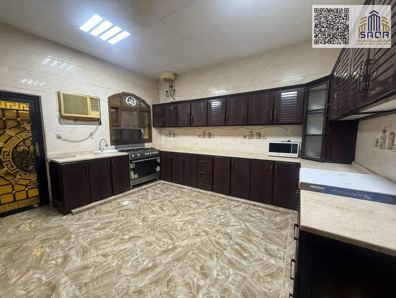 21 0a20764d-cb5b-4cca-aa20-814849f89832. jpg