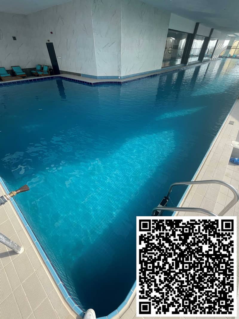 23 Swimming pool for adults