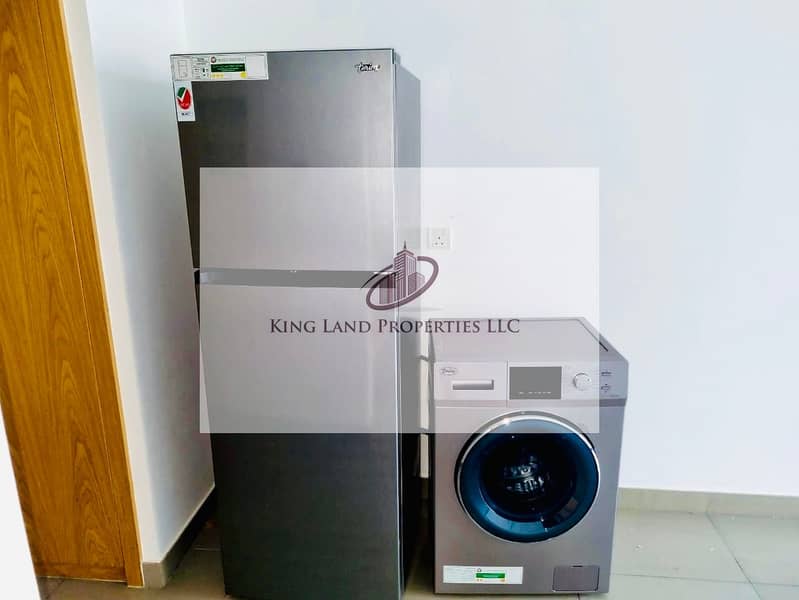 7 8e2bef84-bc5d-49f3-829d-738a6ff263bc. jpg