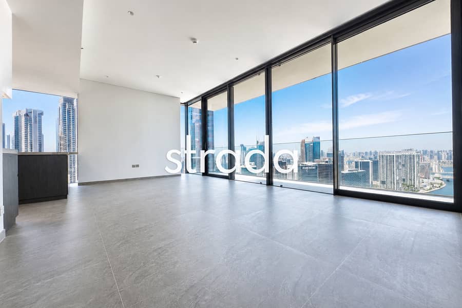 Canal & Burj View | Waterfront Living | Maids Room Canal & Burj View | Waterfront Living | Maids Room