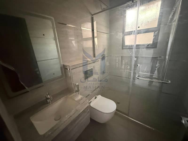 11 1000660528. jpg