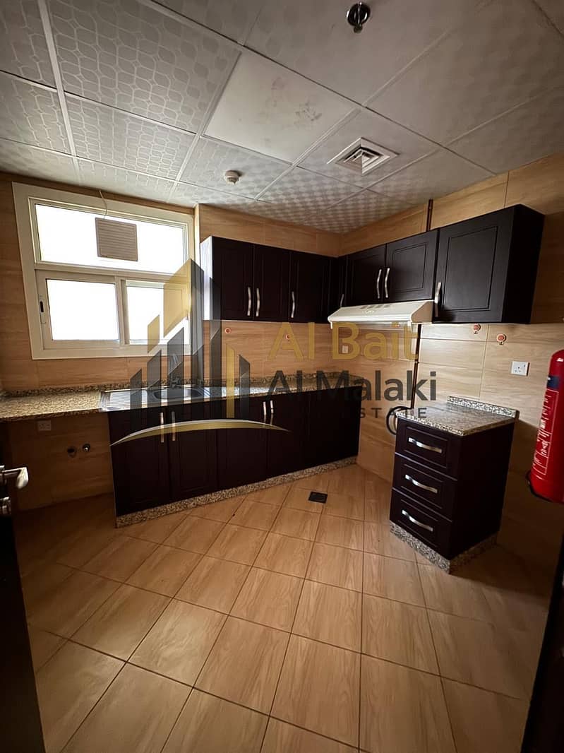 8 b966e3ec-f5ac-4a4b-96cc-2b2d99871a23. jpg