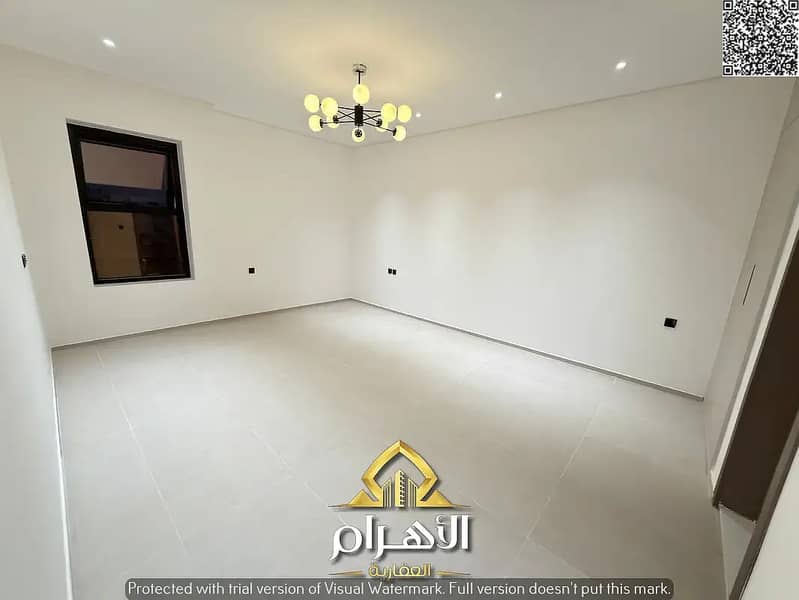 9 851415563-1066x800. webp