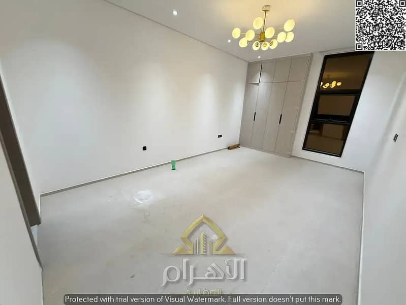 12 850743512-1066x800. webp