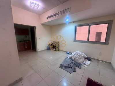 Studio for Rent in Al Majaz, Sharjah - 47277. jpg