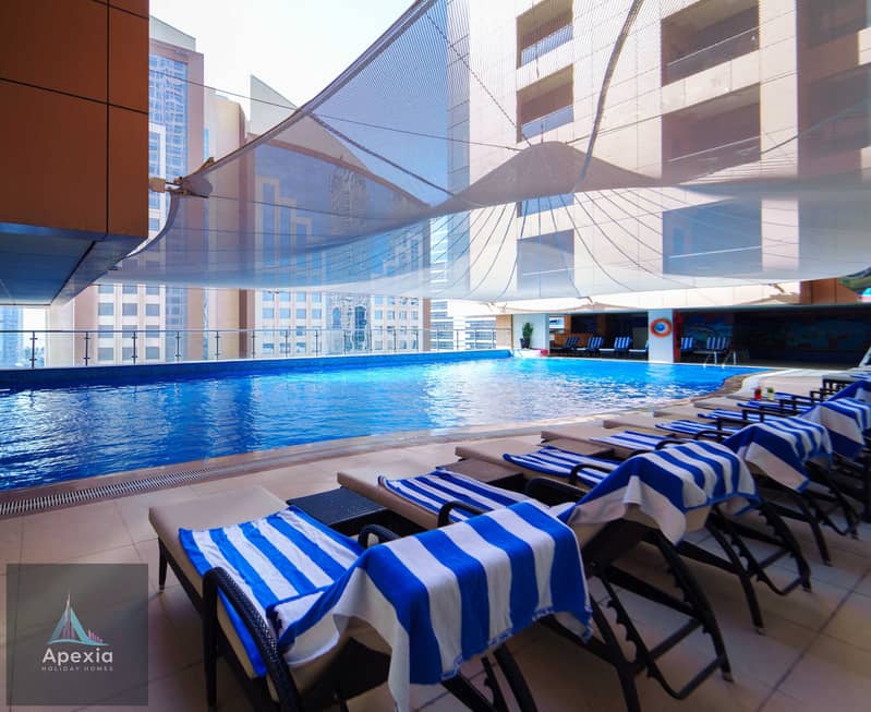 18 Mercure Swimming Pool (4). jpg