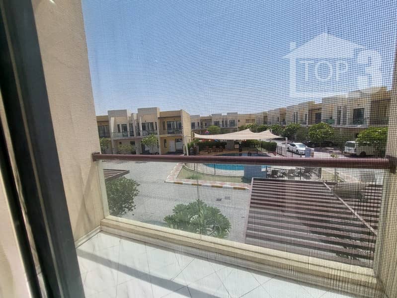 7 balcony . jpeg