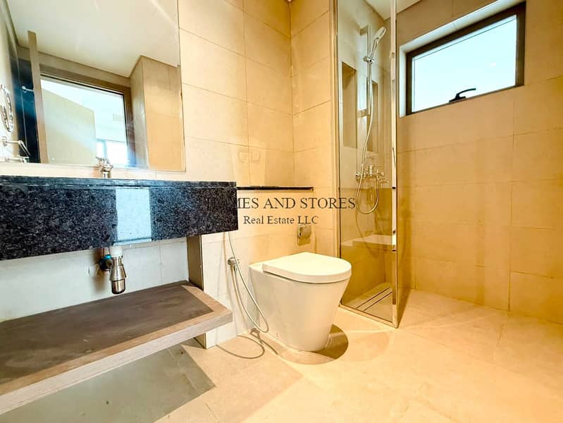 36 bd7f0587-7ab2-49f7-98db-93fb237d2640. jpg