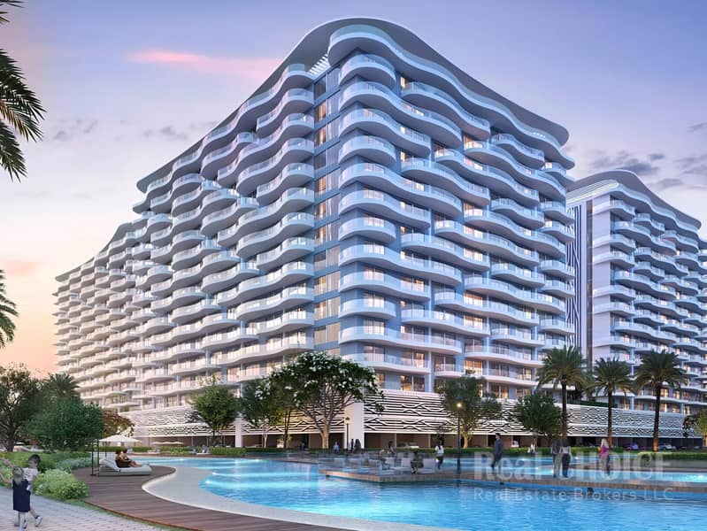 Stunning Lagoon View| Resort Living| Middle-floor Stunning Lagoon View| Resort Living| Middle-floor