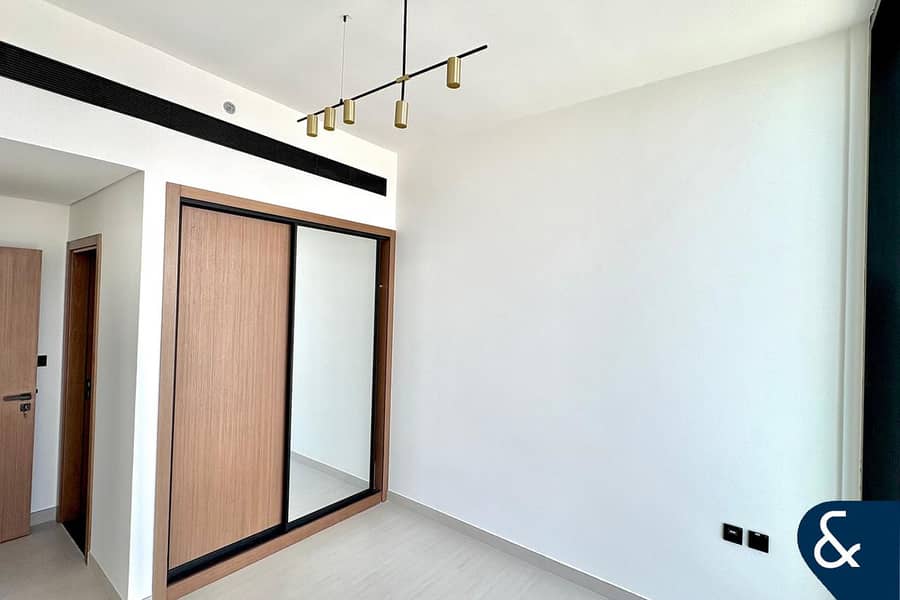 2 Bed Corner l Marina Views l Large Balcony 2 Bed Corner l Marina Views l Large Balcony