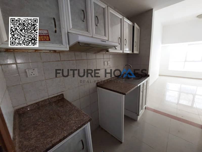 2 5ecab052-b48b-487b-b53f-a29fcaf581f4. jpg