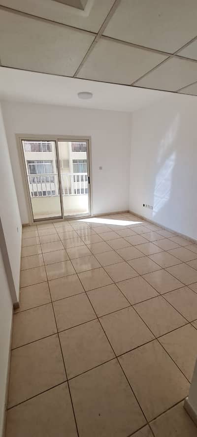 1 Schlafzimmer Wohnung zum zur Miete in Rolla Area, Sharjah - WhatsApp Image 2026-07-13 at 1.07. 28 PM (1). jpeg 1 Schlafzimmer Wohnung zum zur Miete in Rolla Area, Sharjah - WhatsApp Image 2026-07-13 at 1.07. 28 PM (1). jpeg