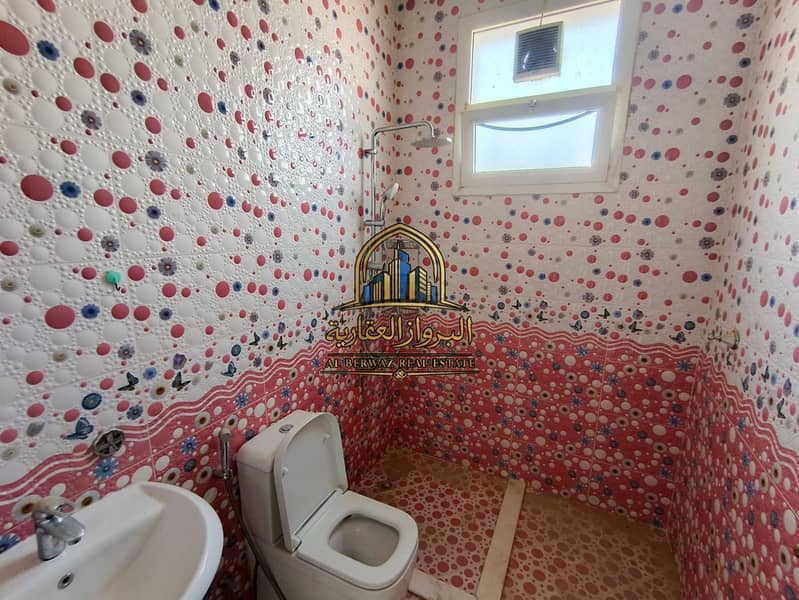 11 1000082185. jpg