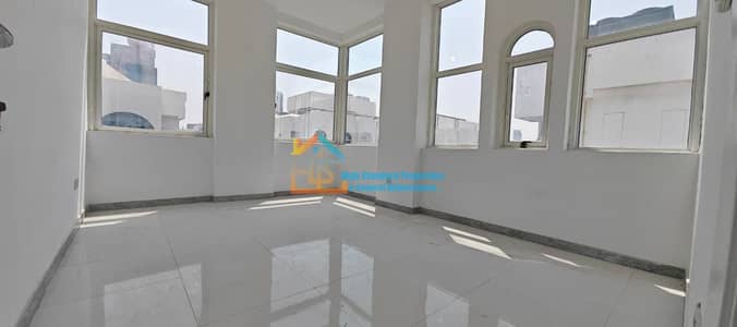 2 Camere Appartamento in Affitto a Al Khalidiyah, Abu Dhabi - WhatsApp Image 2026-07-14 at 12.03. 00 PM (4). jpeg