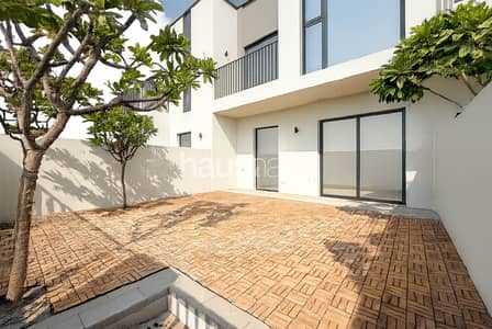 3 habitaciones Townhouse para en Alquiler en Dubai South, Dubai - Casa adosada en Dubai South,Emaar South,Expo Golf Villas,Expo Golf Villas 4 (Greenviews 1), 3 dormitorios, 110000 AED - 15783944 3 habitaciones Townhouse para en Alquiler en Dubai South, Dubai - Casa adosada en Dubai South,Emaar South,Expo Golf Villas,Expo Golf Villas 4 (Greenviews 1), 3 dormitorios, 110000 AED - 15783944