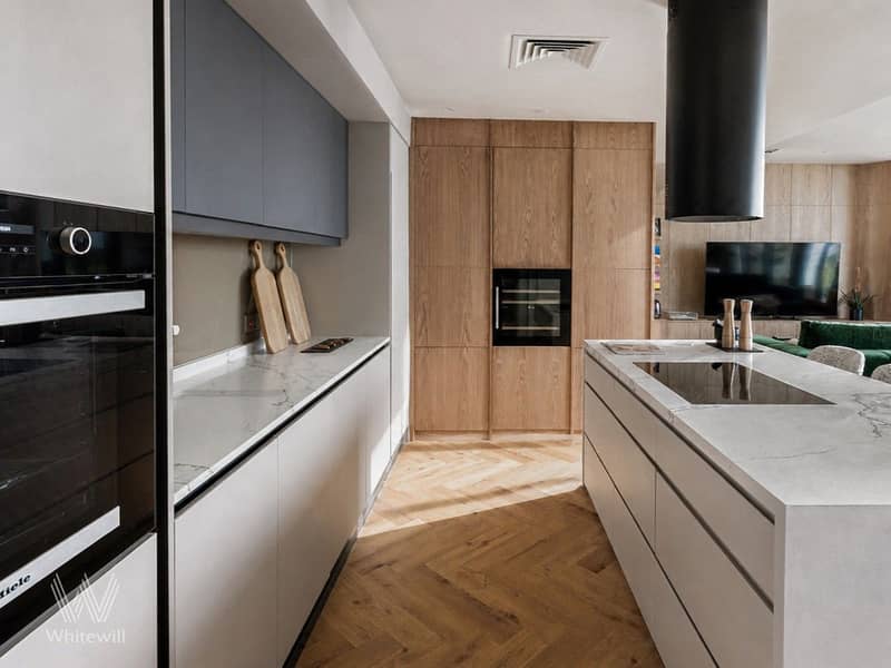 6 Kitchen_. jpg