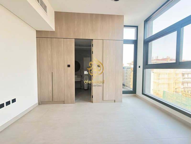 6 1000182827. jpg