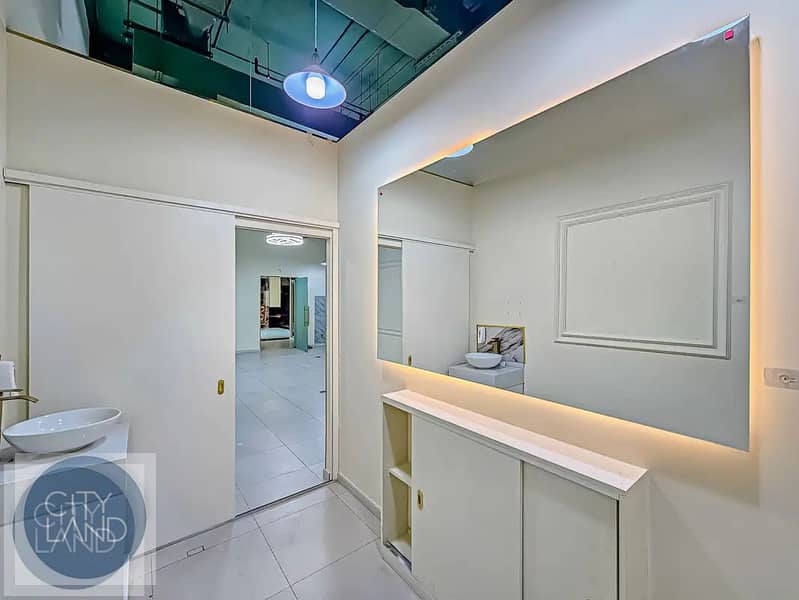 4 SALON3. webp