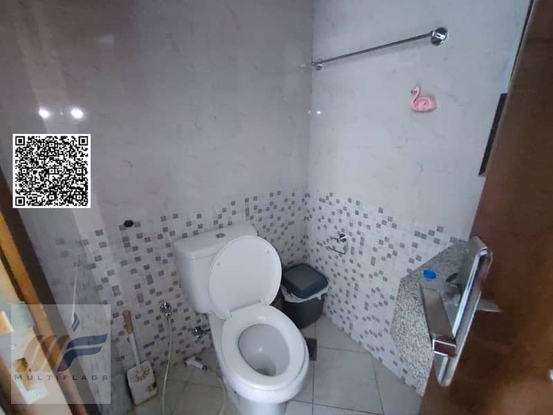 17 2e450515-8600-46f9-9936-bc4d54c87eb9. jpg
