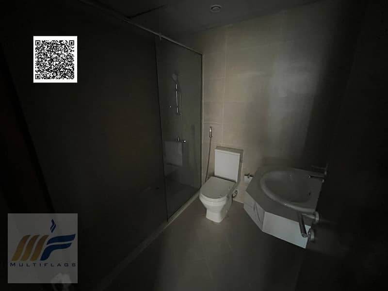 21 b3f8ff3a-531d-4bd9-b07a-27b371a8b5fd. jpg