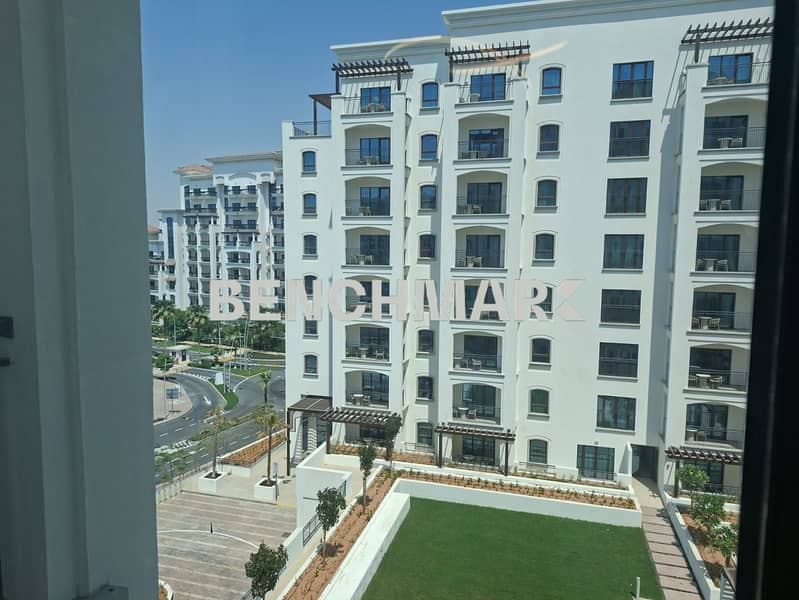2 Yas Gold Colelction 1BR -513 Actual Photo (4). jpeg