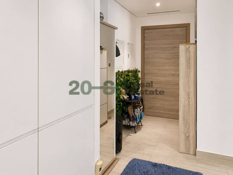 6 Photo1. jpg