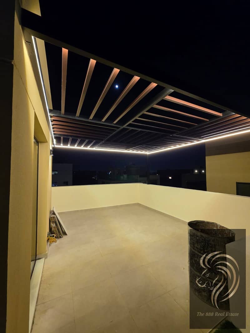 9 03ba1ab9-0e7c-4655-a925-3f9e1efa7125. jpg