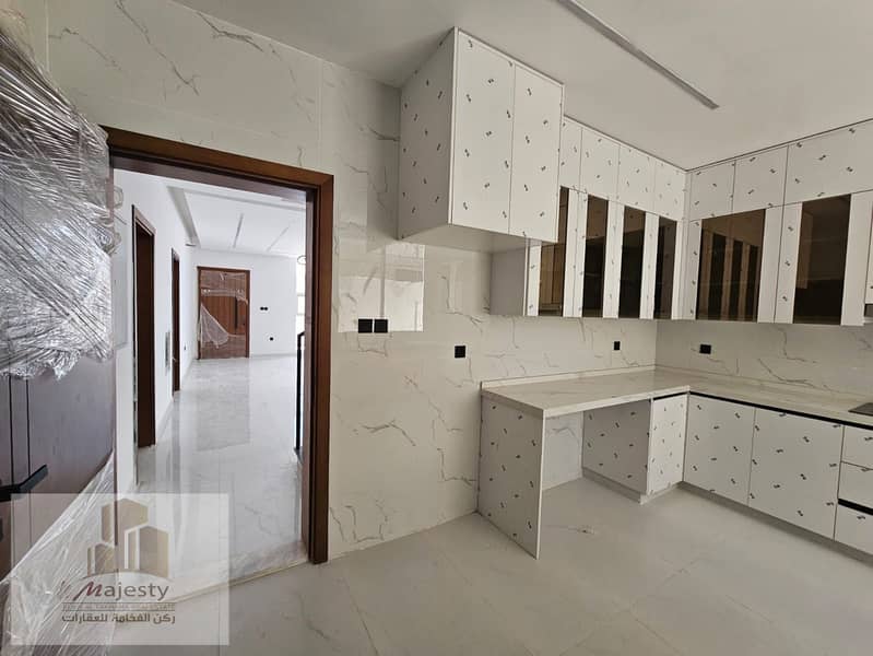 19 1000452107. jpg