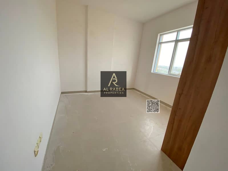 4 5f137dcb-15b5-4abb-9901-2e5bb3806d10. jpg