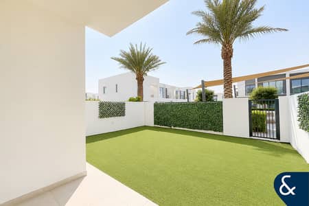 3 Bedroom Townhouse for Sale in The Valley by Emaar, Dubai - Corner Kitchen | Park Facing | Vacant & Ready 3 Bedroom Townhouse for Sale in The Valley by Emaar, Dubai - Corner Kitchen | Park Facing | Vacant & Ready