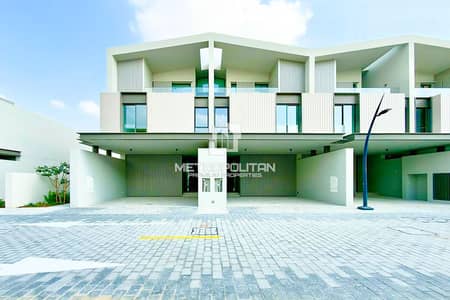 3 Schlafzimmer Townhouse zum zur Miete in Nad Al Sheba, Dubai - Reihenhaus in Nad Al Sheba,Nad Al Sheba 1,Nad Al Sheba Gardens,Nad Al Sheba Gardens 2, 3 schlafzimmer, 350000 AED - 15826510 3 Schlafzimmer Townhouse zum zur Miete in Nad Al Sheba, Dubai - Reihenhaus in Nad Al Sheba,Nad Al Sheba 1,Nad Al Sheba Gardens,Nad Al Sheba Gardens 2, 3 schlafzimmer, 350000 AED - 15826510