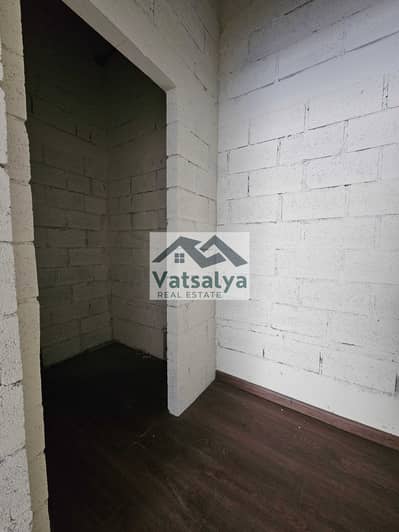 Shop for Rent in Al Karama, Dubai - 20251212_152515. jpg