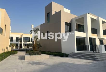 4 Bedroom Townhouse for Sale in Arabian Ranches 3, Dubai - Vacant | By The Pool | Community View