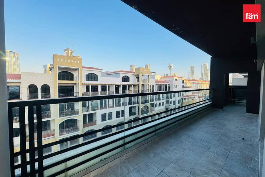 Huge Layout | Convertible To 3br | Ready To Move Huge Layout | Convertible To 3br | Ready To Move